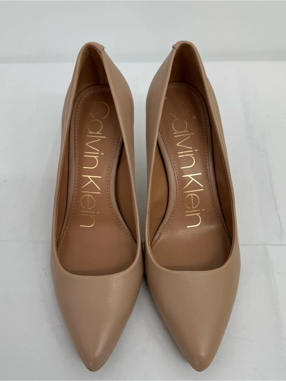 Calvin Klein Kamara Pointed Toe Stiletto Pump Size 7 Leather With Box